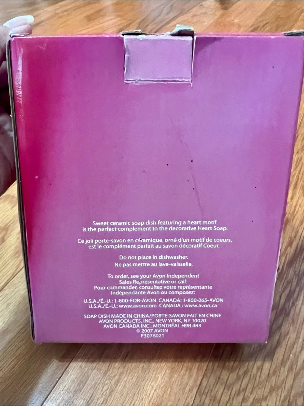 Avon glossy ceramic